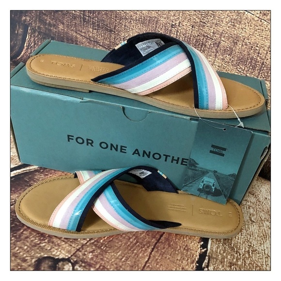 NEW Toms Canvas Translucent Stripe Women's Viv Sandals Size 9 - Picture 1 of 3